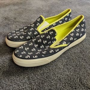 Sperry Topsider anchor slip ons